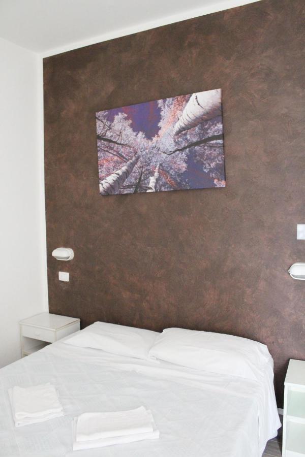 Hotel Luna Rimini Exterior photo